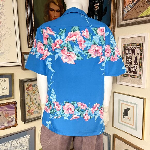 Vintage Helenas Blue & Pink 100% Polyester Hawaiian Floral ButtonUp Shirt Size M - Picture 3 of 4